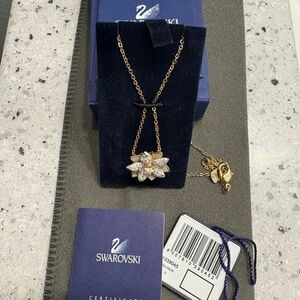 Swarovski Gold Crystal Flower Pendant Necklace